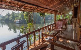 Malayalam Lake Resort
